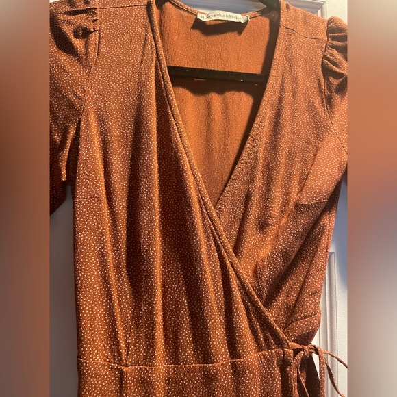 Abercrombie brown polka dot smocked cuff ruffle hem wrap dress XSP - Picture 2 of 7